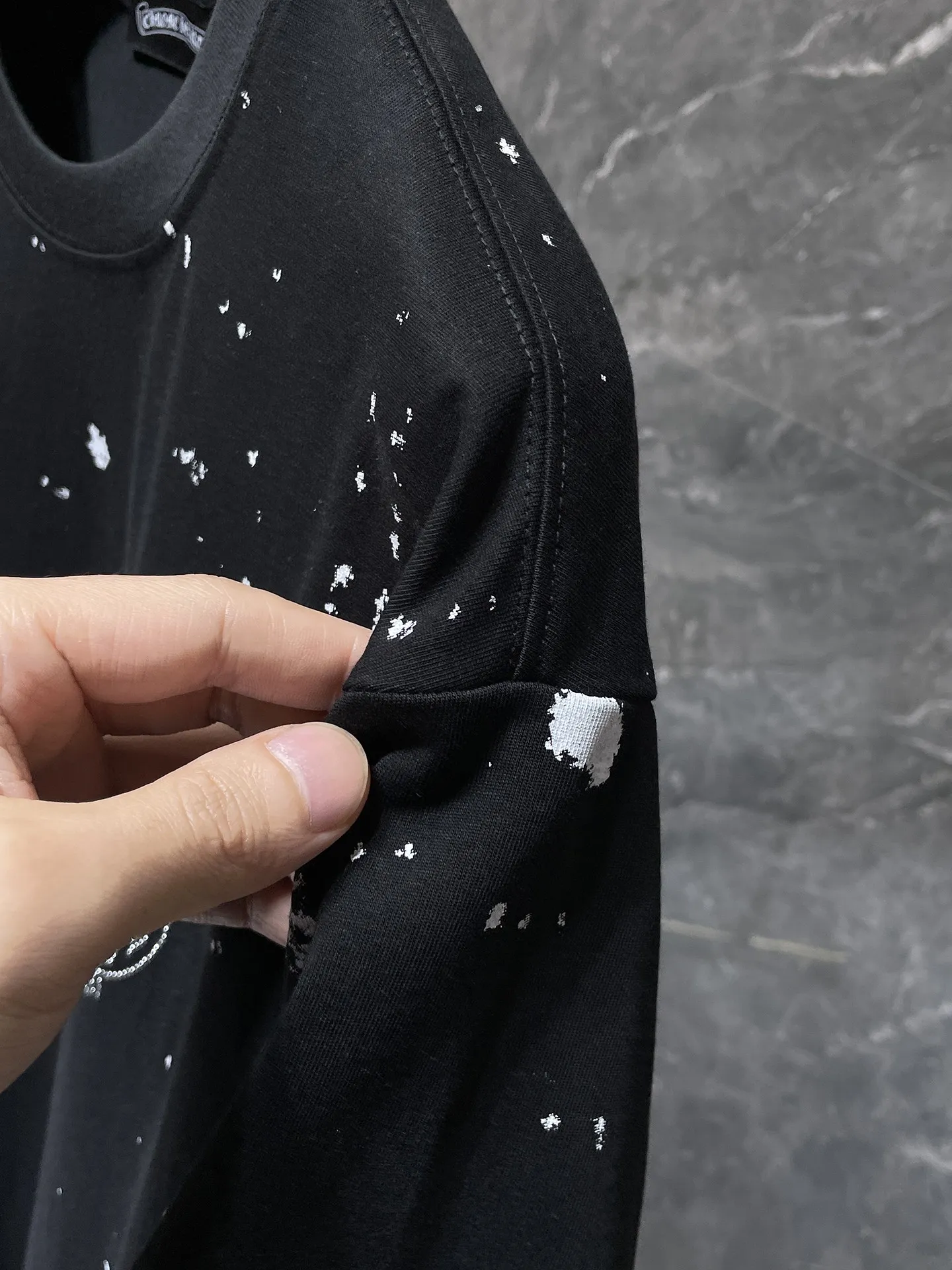P160 New Chrome Hearts 25ss for summer. High gram weight, environmentally friendly and high-quality top-grade fabric. 260g~270g. Chrome graffiti splashed ink and hot diamond horseshoe short sleeves. Counter synchronization. 1:1 replica version. Recommended colors: white, black. Size: S, M, L, XL.
